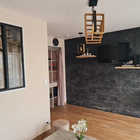 Apartament With Pool Included